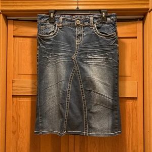 Knee-length Jean skirt